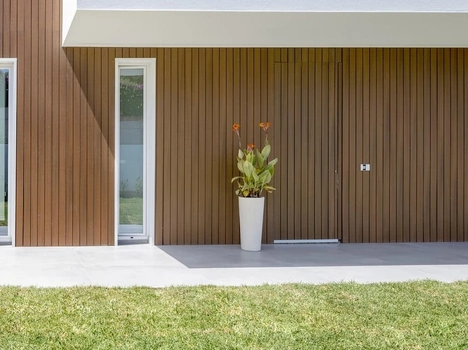 Boiserie Ultrashield Twix Claddy in teak di Déco