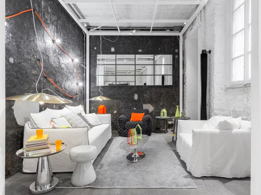 Tavolino in cemento Inout 44 di Gervasoni