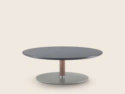 Tavolino Eri in legno massello di Flexform