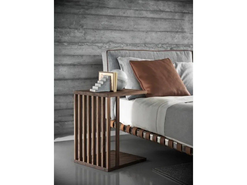 Tavolino da appoggio in legno massello Vienna di Flexform