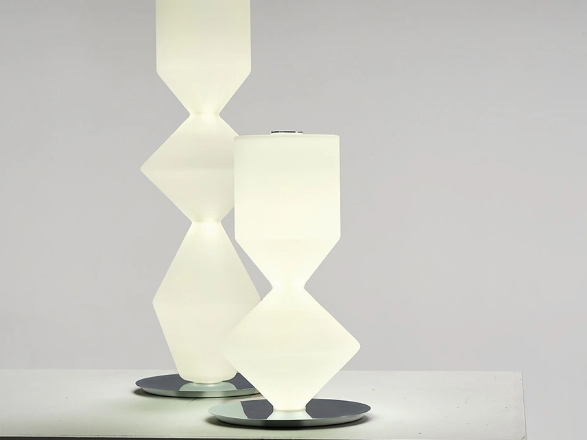 Lampada da tavolo Costantina Opal di Mogg