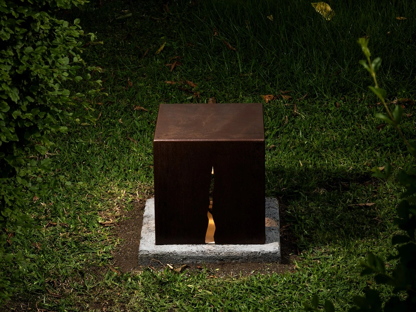 Lampada da esterno Granito di Artemide