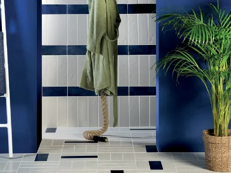 Piastrelle Pietre Amalfitane Blu Navy e Bianco di De Maio