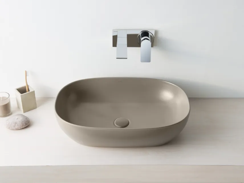 Lavabo da Bagno Outline in ceramica smaltata di Vitra bagno