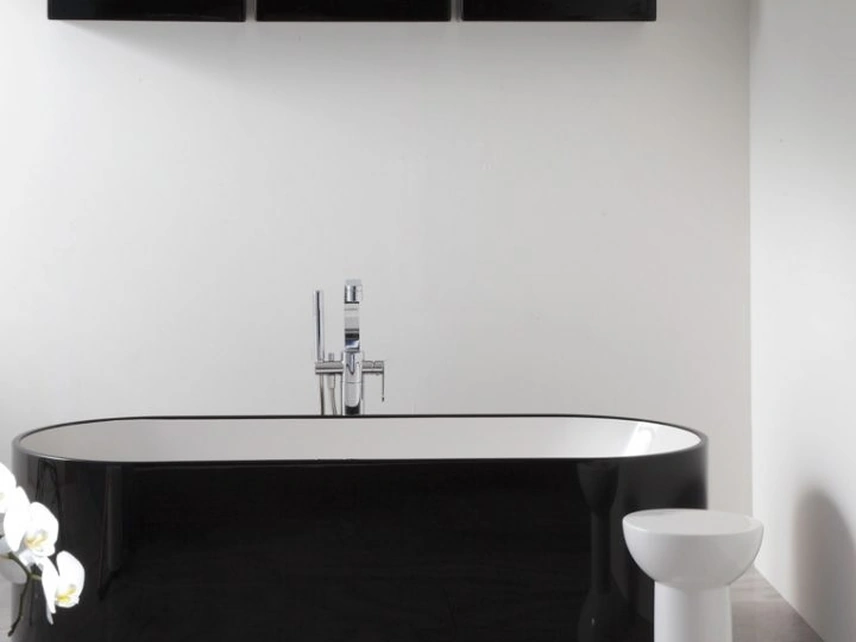 Vasca Oval di Flaminia