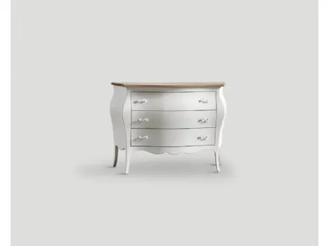 Comò sagomato Brando realizzato in legno laccato Bianco vissuto con top in legno massello di Rovere naturale di Dialma Brown