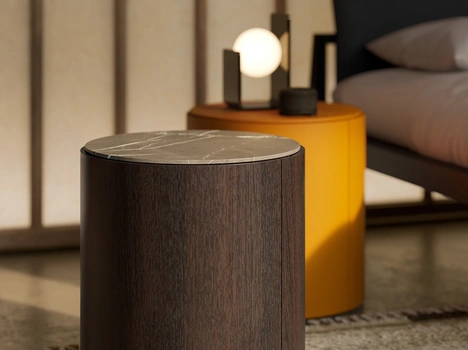 Comodino Top in legno con top in marmo o in laccato di Lema