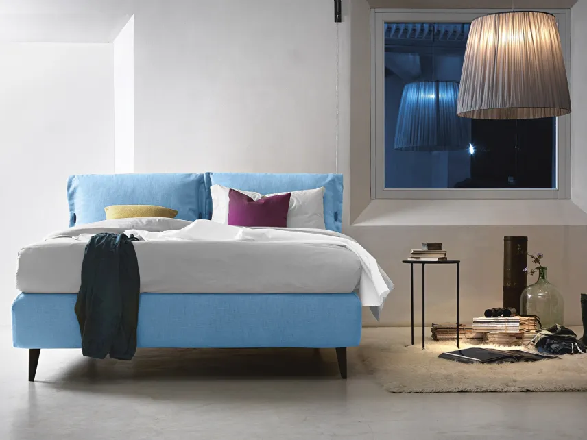 Letto moderno imbottito Eden Advance con alamari di Noctis