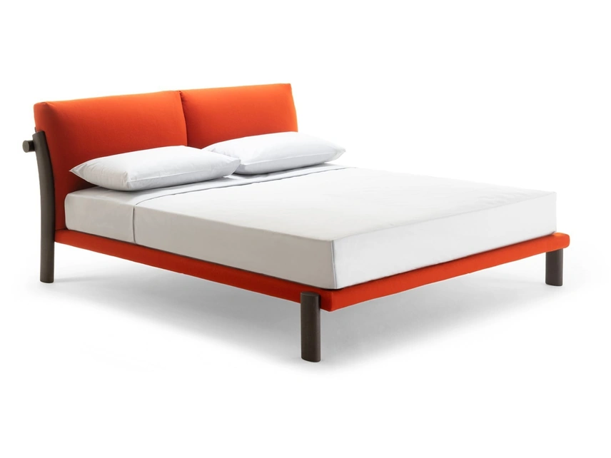 Letto in tessuto imbottito Nagori di Zanotta