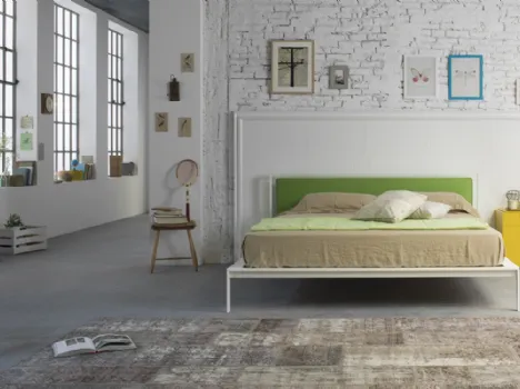 Letto Shine testiera imbottita tessuto Kvadrat Divina di Capo d'Opera