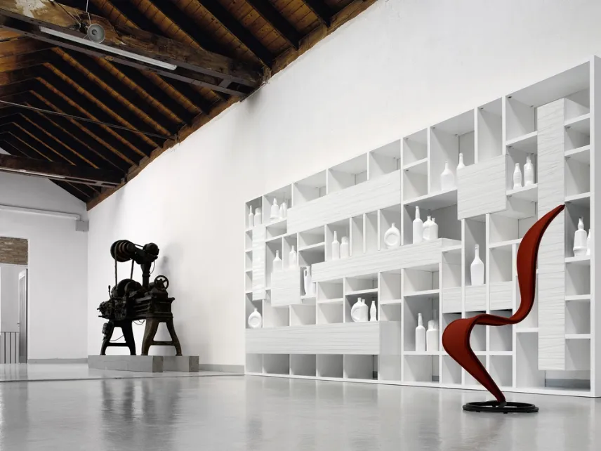 Libreria The Only One finitura Canneto laccato opaco contenitori su misura di Capo d'Opera