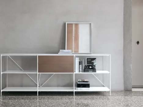 Libreria in alluminio bianco con frontali in laccato effetto rame con top in marmo bianco  XY 31di Extendo