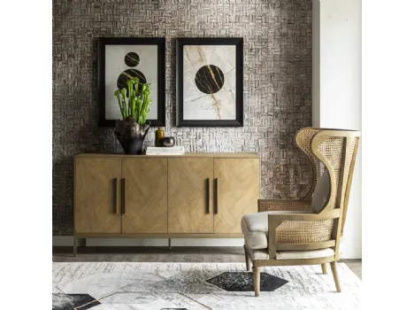Madia Barcelona realizzata in legno stratificato e legno massello di Mindi naturale con base in metallo color Light Brass di Dialma Brown