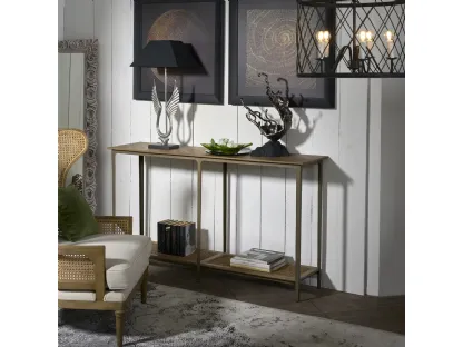 Mobile ingresso Consolle Andamane con top in legno stratificato e legno massello di Mindi, struttura in metallo color Light Brass e ripiano inferiore in paglia di Vienna di Dialma Brown