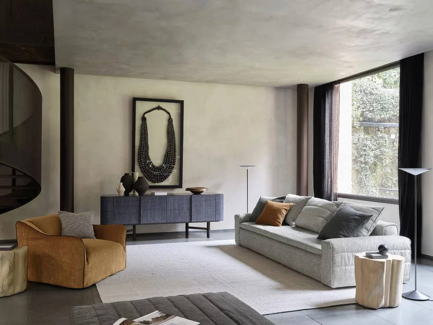 Poltrona in tessuto imbottito Saia di Gervasoni