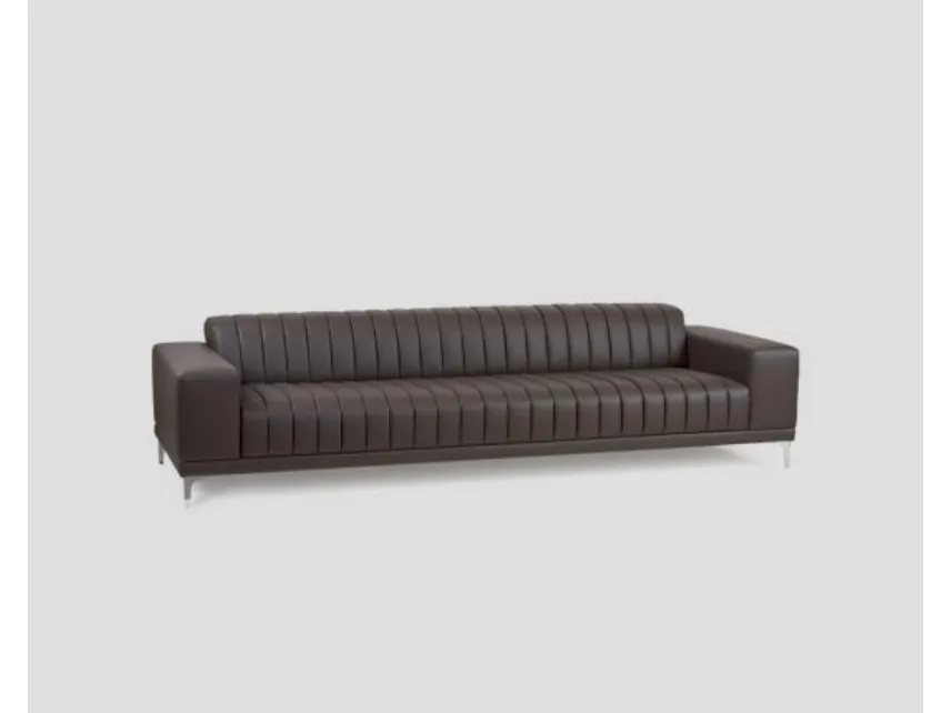 Divano DB006403 4 posti rivestito ecopelle piedi metallo di Dialma Brown