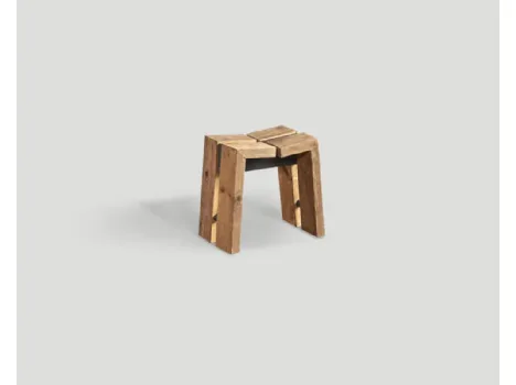 Sgabello David in legno massello di Old Pine con rifinitura Black Vintage di Dialma Brown