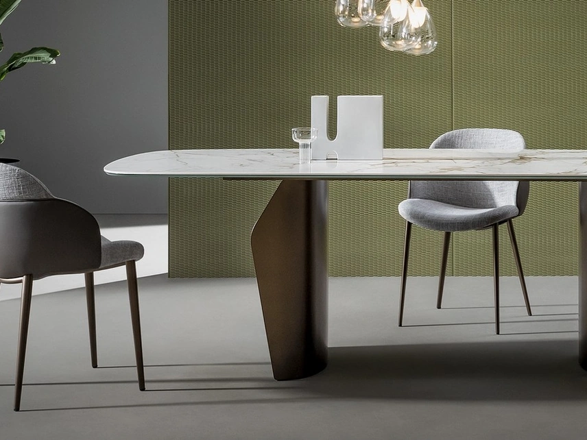 Sedia My Way in tessuto con rivestimento esterno in ecopelle di Bonaldo