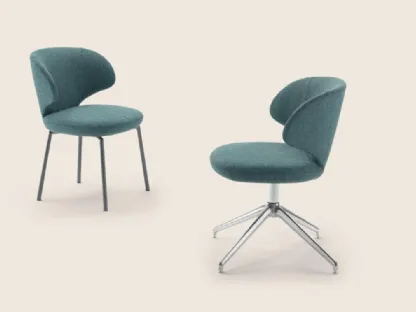 Sedia Susanne in tessuto imbottito con base girevole in metallo di Flexform