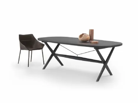 Tavolo Boma in legno con struttura in massello di Flexform