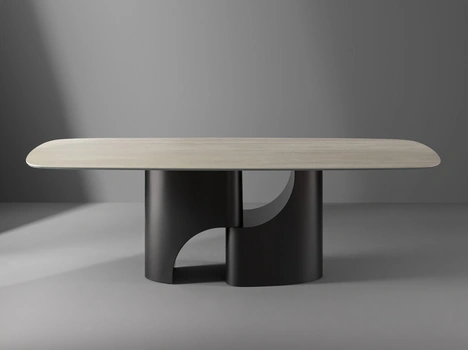 Tavolo Taijitu con top in ceramica di Bonaldo