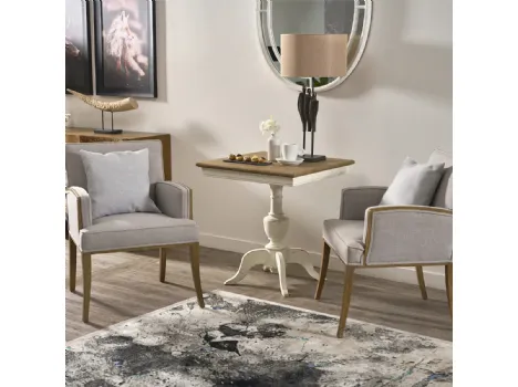 Tavolo quadrato Brunello realizzato in legno massello laccato bianco vissuto con top in massello di Rovere naturale di Dialma Brown