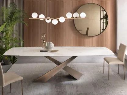 Tavolo allungabile Living con piano in Ceramica e base in metallo verniciato di Riflessi