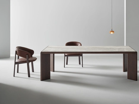 Tavolo Oshi in ceramica e legno di Bonaldo