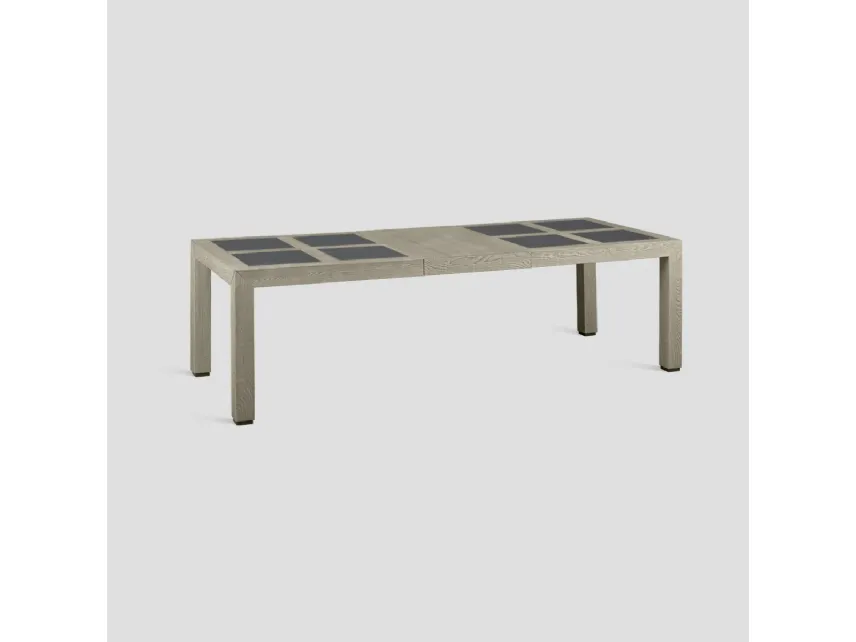 Tavolo allungabile Plaza Stone Major realizzato in legno massello di Conifera finitura Forest con top con inserti in grès porcellanato finitura Pietra di Dialma Brown