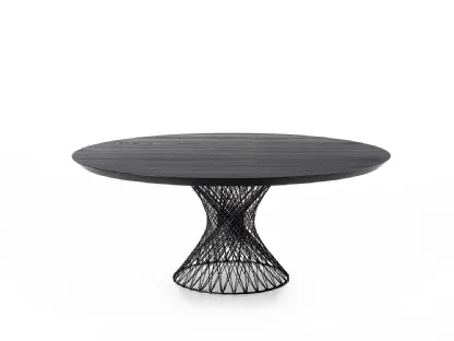 Tavolo rotondo Web con top in legno massello sostenuto da una base in fibra di carbonio intrecciata di Riva1920
