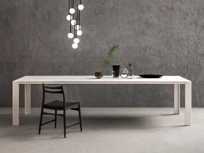 Tavolo in metallo e piano in marmo laccato Any Day di Flexform