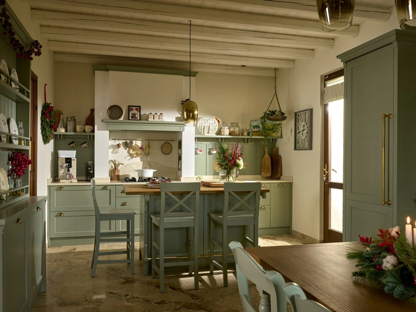 Cucina Classica Kreola con isola di Marchi