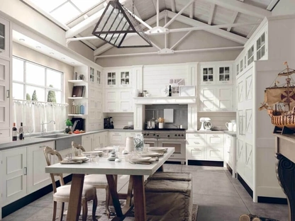 Cucina Classica angolare Montserrat in legno laccato di Marchi