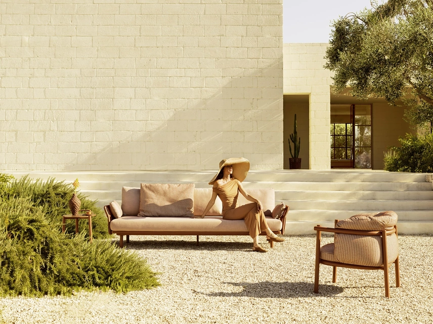 Salotto da esterno Allegra in alluminio e tessuto di Varaschin