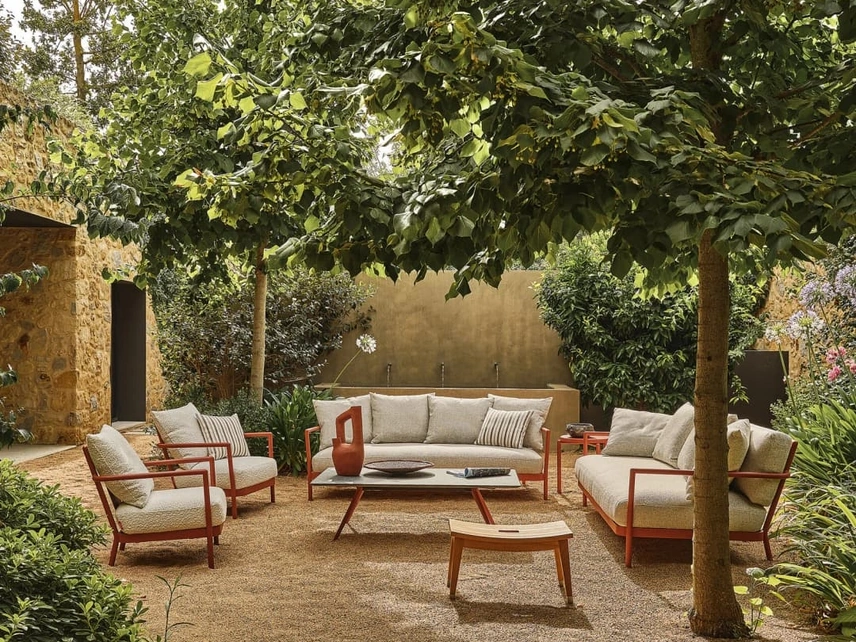 Divano in alluminio Camargue di Flexform