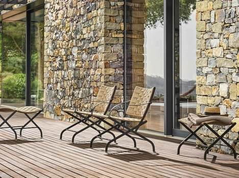 Poltroncina in corda intrecciata e acciaio Carlotta Outdoor di Flexform