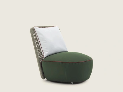 Poltroncina Everett Outdoor in corda di polipropilene intrecciata di Flexform