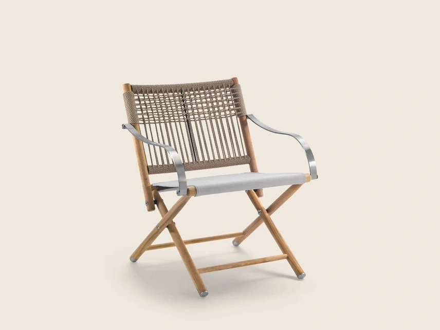 Poltroncina Lauren Outdoor in Iroko massello e corda intrecciata di Flexform