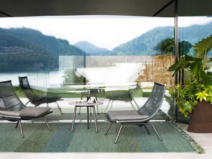 Poltroncina a forma di foglia in corda con struttura in alluminio Laze di Roda