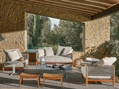 Divano in legno massello e corda intrecciata Parker Outdoor di Flexform