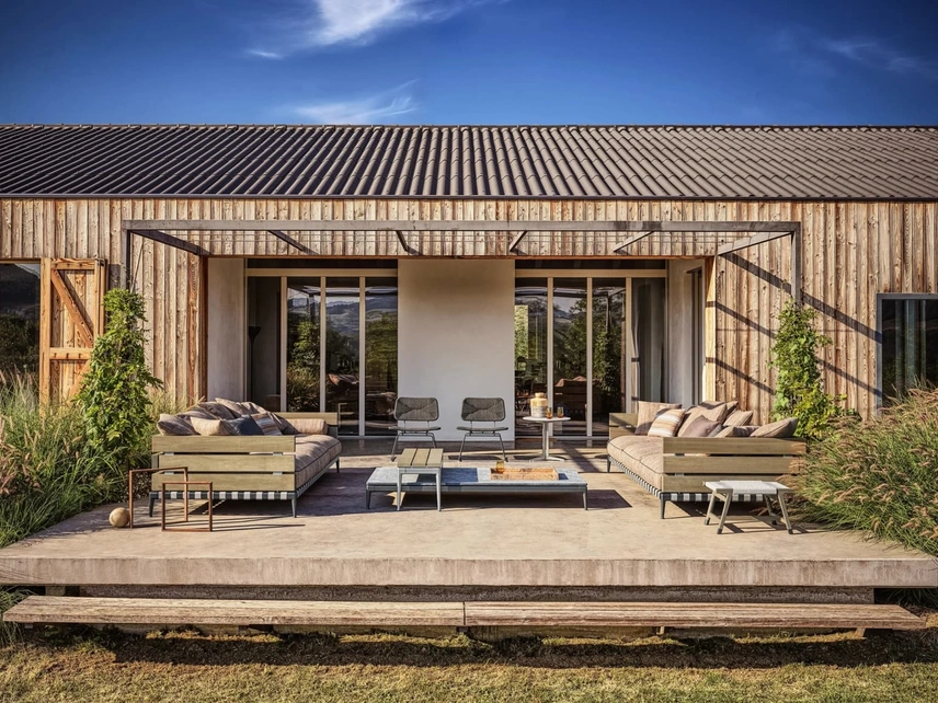 Tavolino Pico Outdoor in pietra o legno di Flexform