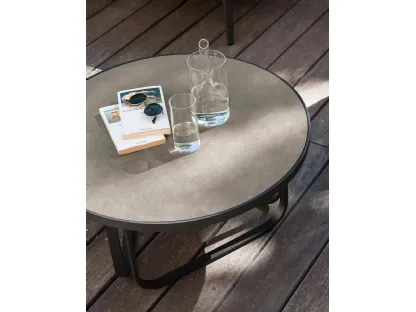 Tavolino rotondo in gres Thea di Roda